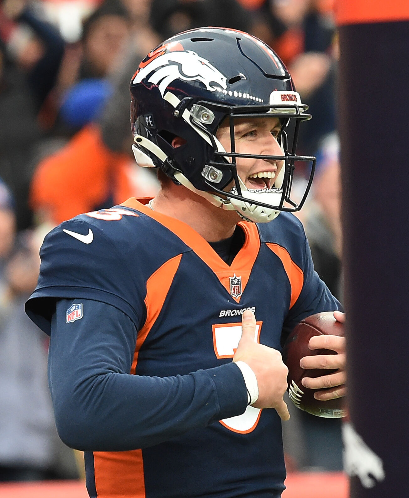 010922-s-news-broncos-chiefs 1562 .jpg